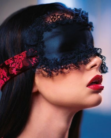 Scandal Blackout Lace Blindfold model wearing it 